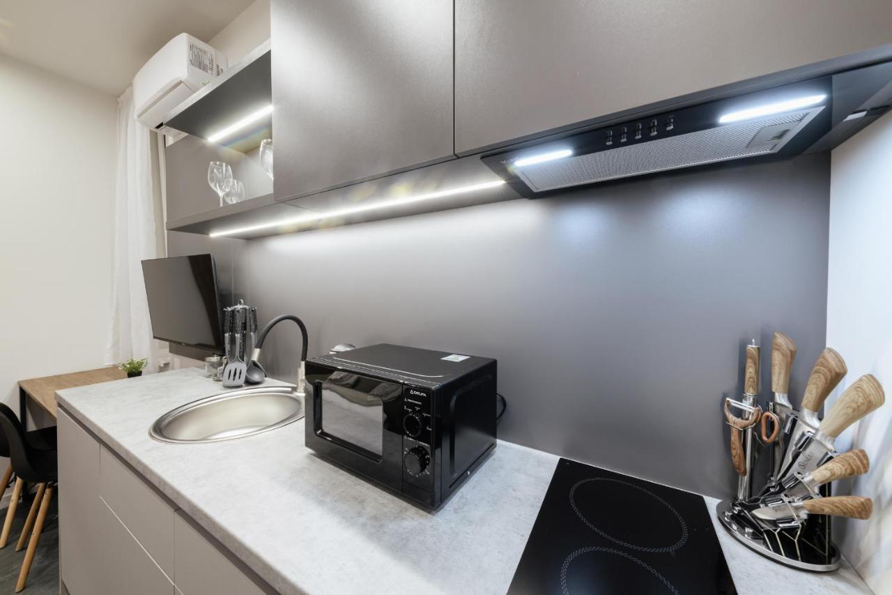 Luxury Apartments Smart House Ужгород Екстериор снимка