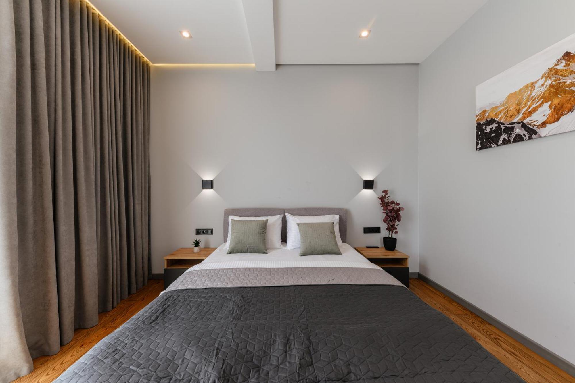 Luxury Apartments Smart House Ужгород Екстериор снимка