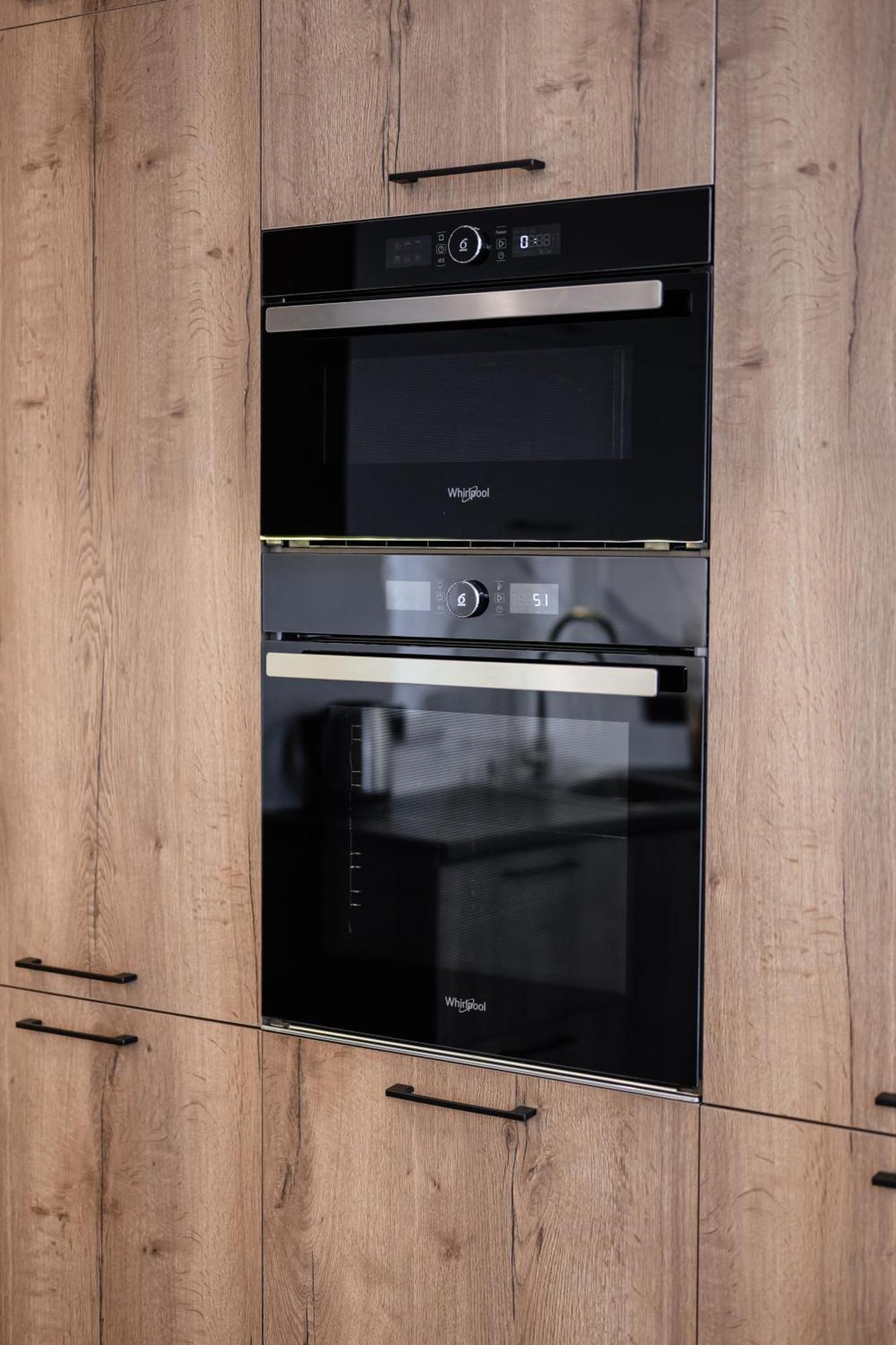 Luxury Apartments Smart House Ужгород Екстериор снимка