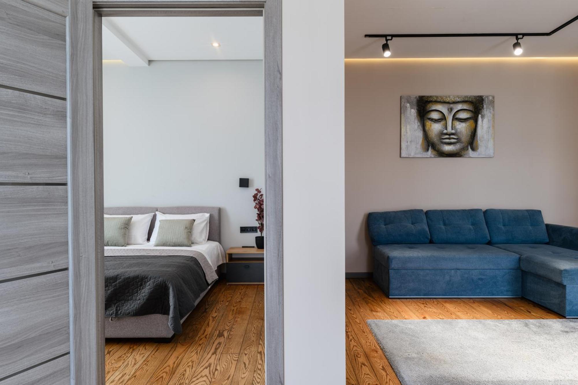 Luxury Apartments Smart House Ужгород Екстериор снимка