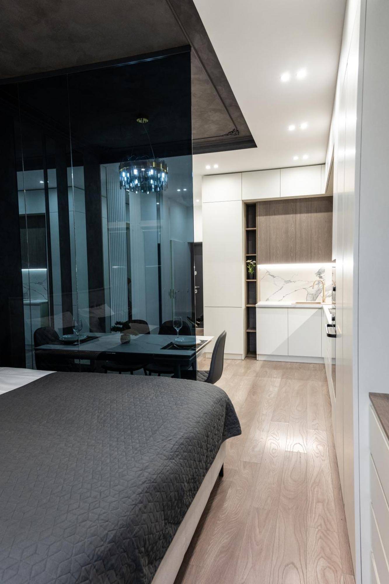 Luxury Apartments Smart House Ужгород Екстериор снимка