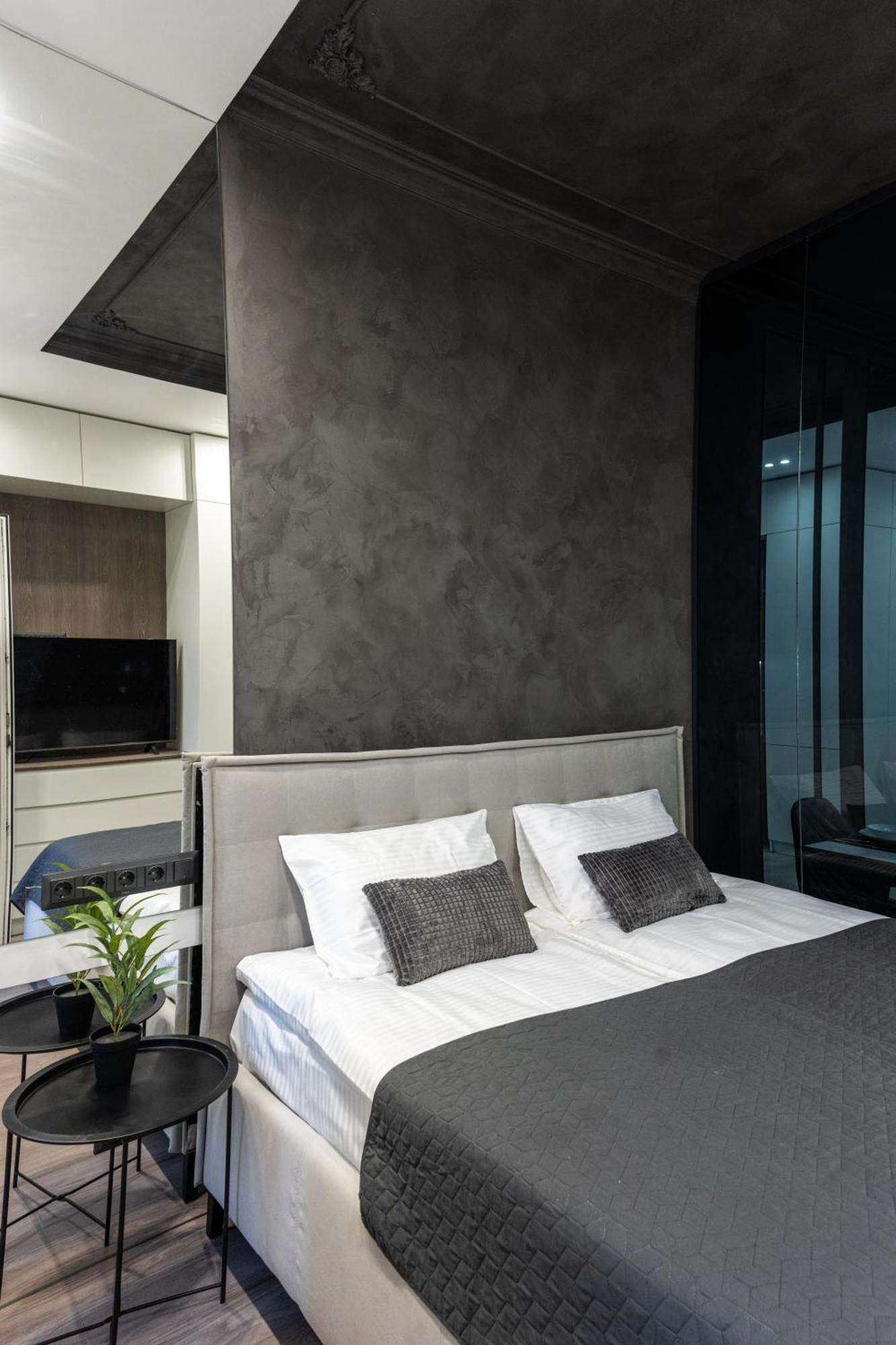 Luxury Apartments Smart House Ужгород Екстериор снимка